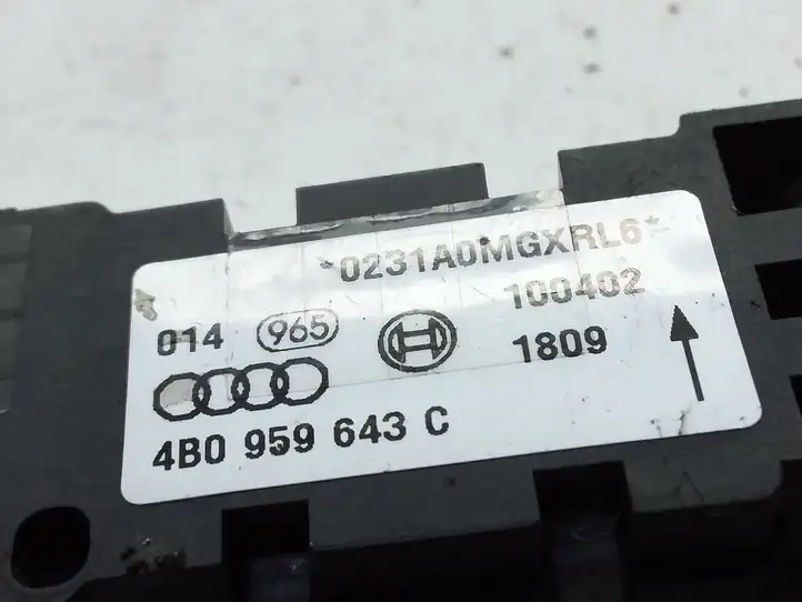 Audi A6 S6 C5 4B (1997 - 2001) 4B0959643C Датчик удара SRS — фото 4