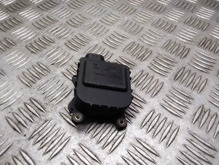 Volkswagen PASSAT B5.5 (2001 - 2005) 0132801149 Двигатель задвижки потока воздуха — фото 1