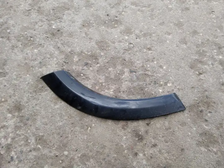 Toyota RAV 4 (XA20) (2000 - 2005) 6106242010 Молдинги задней двери — фото 4