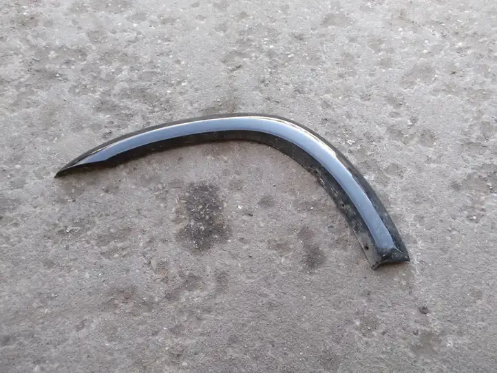Toyota RAV 4 (XA20) (2000 - 2005) 7560242070 Накладка колесной арки — фото 1