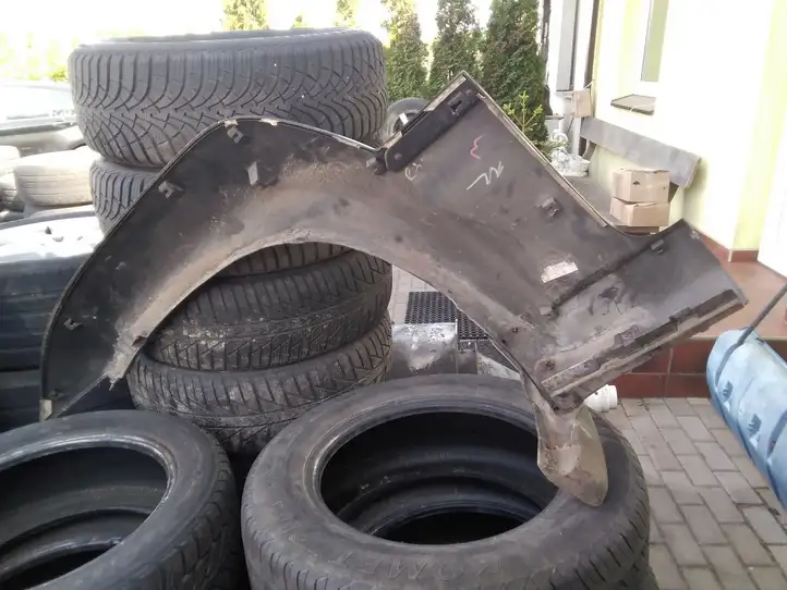 Hyundai Terracan (2004 - 2007) 87742H1020 Молдинг крыла — фото 2