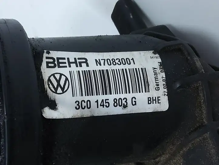 Volkswagen PASSAT B6 (2005 - 2010) 3C0145803G Радиатор охлаждающей жидкости двигателя — фото 3