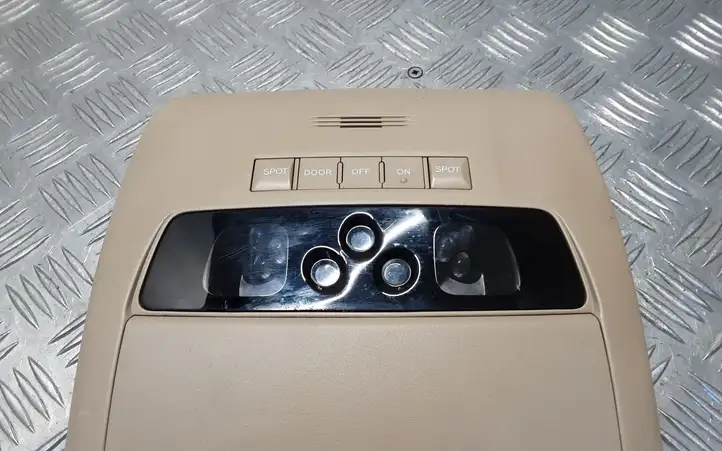 Lexus GS 300 350 430 450h (2004 - 2007) 8973230110 Передняя подсветка — фото 4
