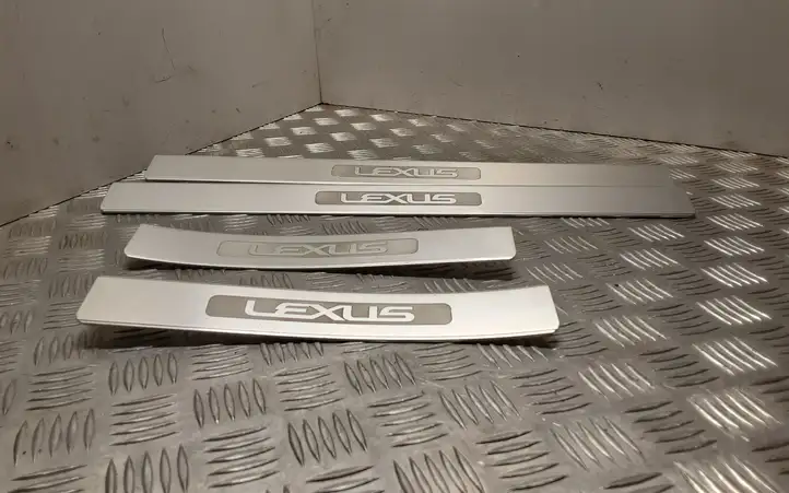 Lexus GS 300 350 430 450h (2004 - 2007) Внутренняя обшивка порога (комплект) — фото 1
