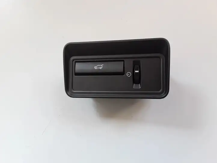 Land Rover Evoque I (2011 - 2015) BJ3211654BB Кнопка закрытия крышки багажника — фото 1
