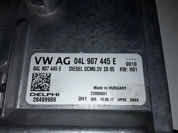 Seat Leon (5F) (2012 - 2019) 04L907445E Блок управления двигателем (ЭБУ) — фото 2