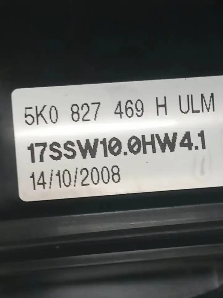 Volkswagen PASSAT CC (2008 - 2012) 5K0827469H Кнопка закрытия крышки багажника — фото 4