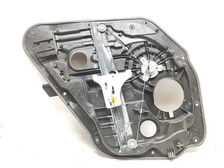 Kia Ceed (2015 - 2018) 83480A2301 Механический стеклоподъемник задней двери — фото 2