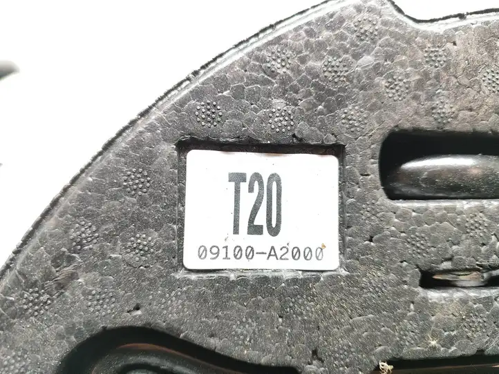 Kia Ceed (2015 - 2018) 09100A2000 Ящик для инструментов — фото 3