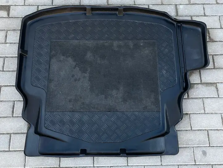 Mercedes-Benz C W204 (2007 - 2014) 878192706 Резиновый коврик багажника — фото 1