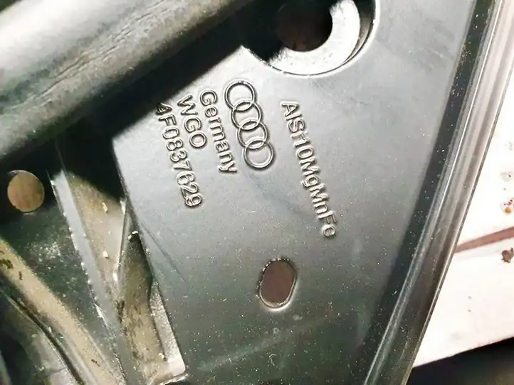 Audi A6 S6 C6 4F (2008 - 2011) 4f0837629 Рамка стекла передней двери — фото 3
