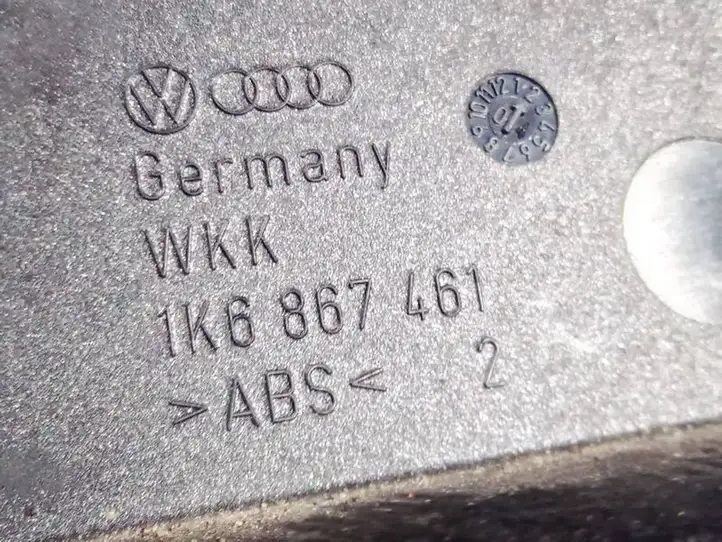 Volkswagen Golf V (2003 - 2009) 1k6867461 Прочие детали салона — фото 3