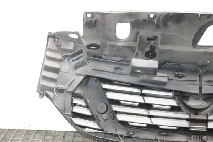 Nissan NV300 (2012 - 2020) 623109057R Вентиляционная решетка кузова — фото 9