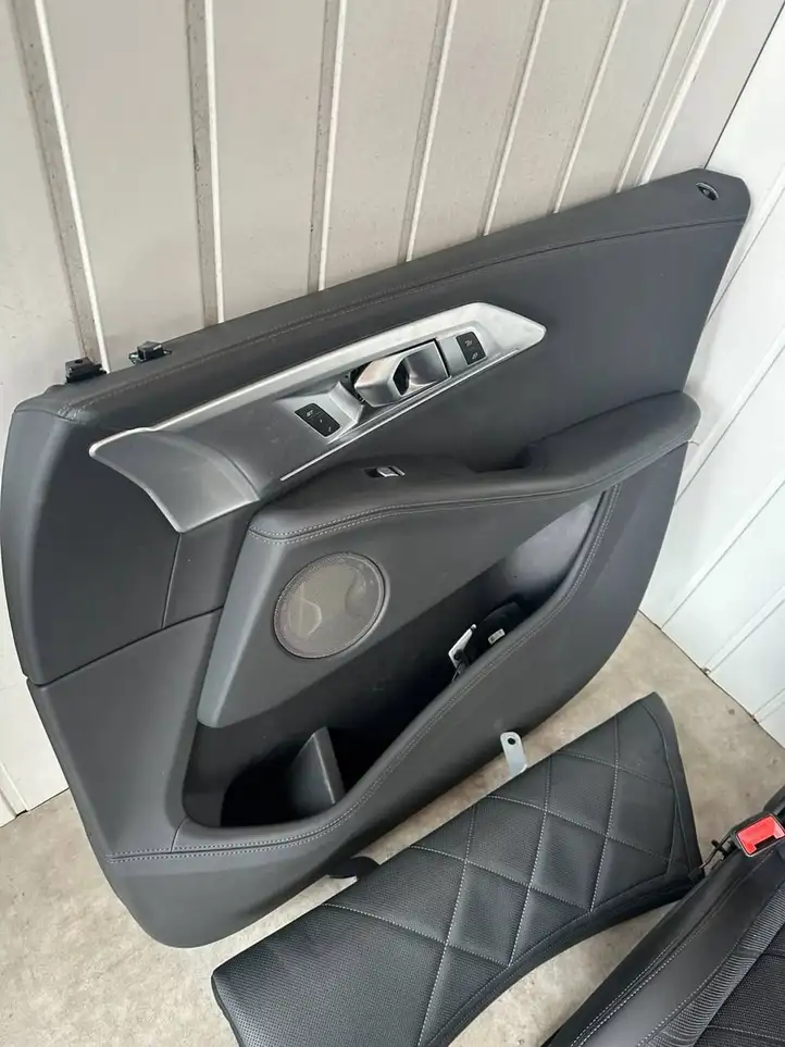 BMW XM (2022 - ) Комплект салона — фото 3