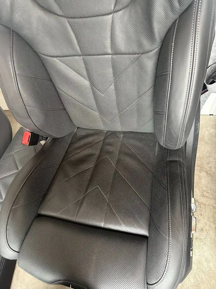 BMW XM (2022 - ) Комплект салона — фото 7