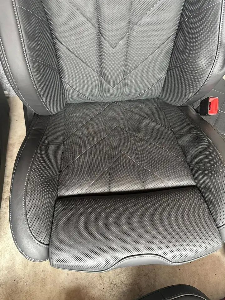 BMW XM (2022 - ) Комплект салона — фото 15