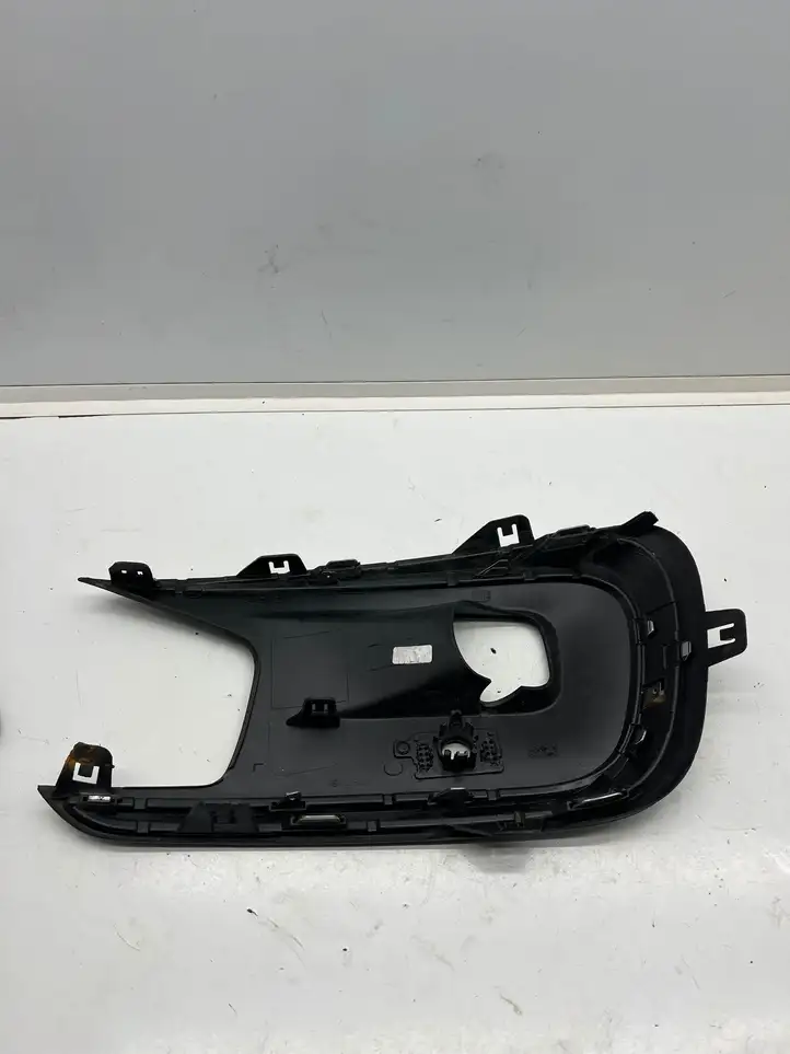 Citroen C4 Grand Picasso (2016 - 2018) 99890663 Решетка противотуманной фары — фото 3