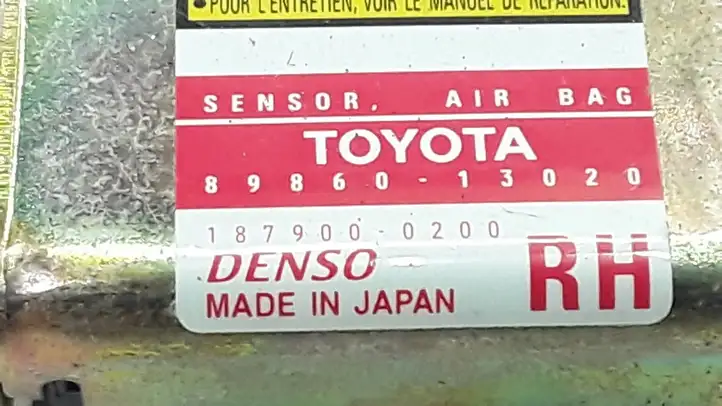Toyota Corolla E120 E130 (2000 - 2004) 8986013020 Датчик удара SRS — фото 2