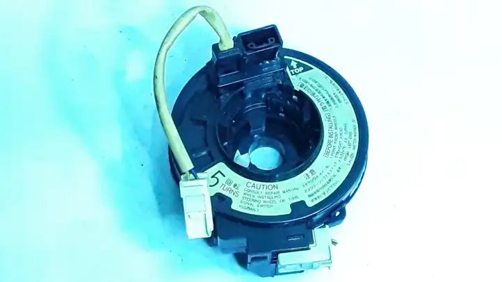 Toyota Corolla E120 E130 (2000 - 2004) Контактное кольцо SRS — фото 1
