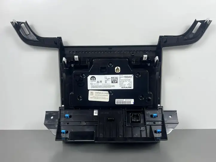 Jeep Grand Cherokee WL (2021 - ) 68474166AH Магнитола / мультимедийная система — фото 11