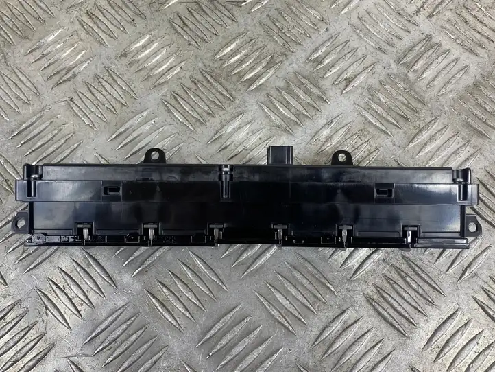 Jeep Grand Cherokee WL (2021 - ) 68478097AE Включатель аварийных фонарей — фото 7