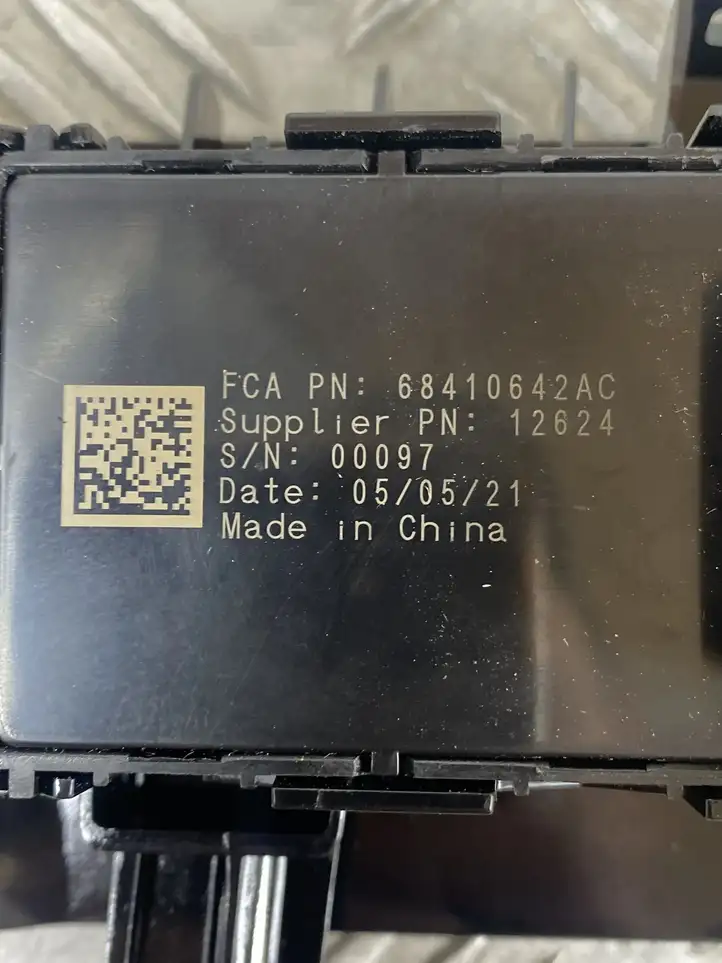 Jeep Grand Cherokee WL (2021 - ) 68410642AC Блок кнопок стеклоподъемников — фото 4