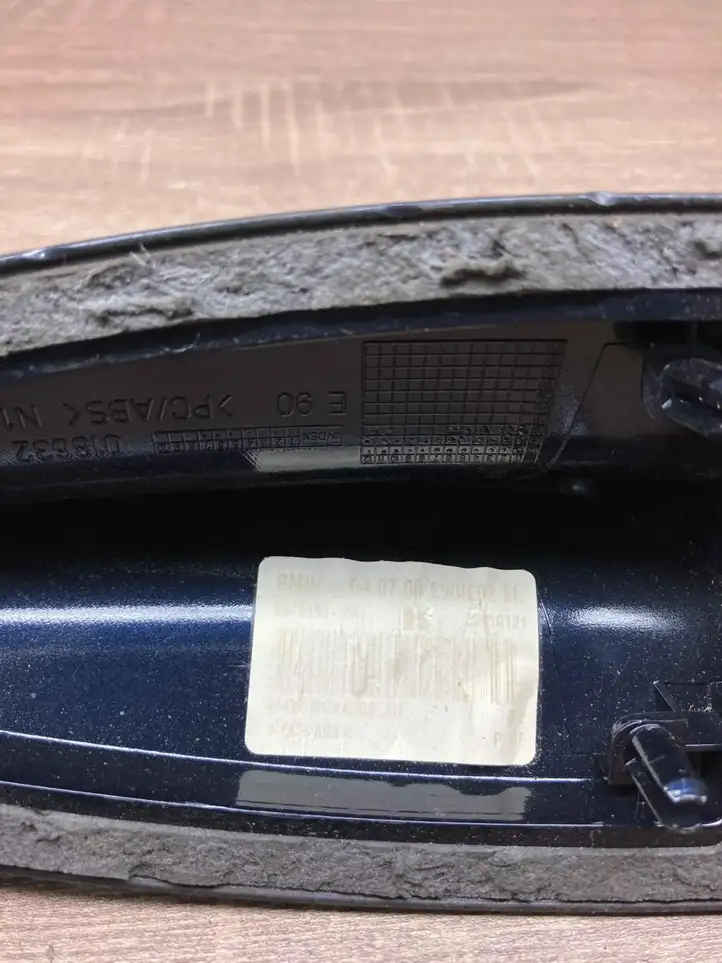 BMW 3 E90 E91 (2005 - 2012) 018632 Крышка GPS-антенны — фото 5
