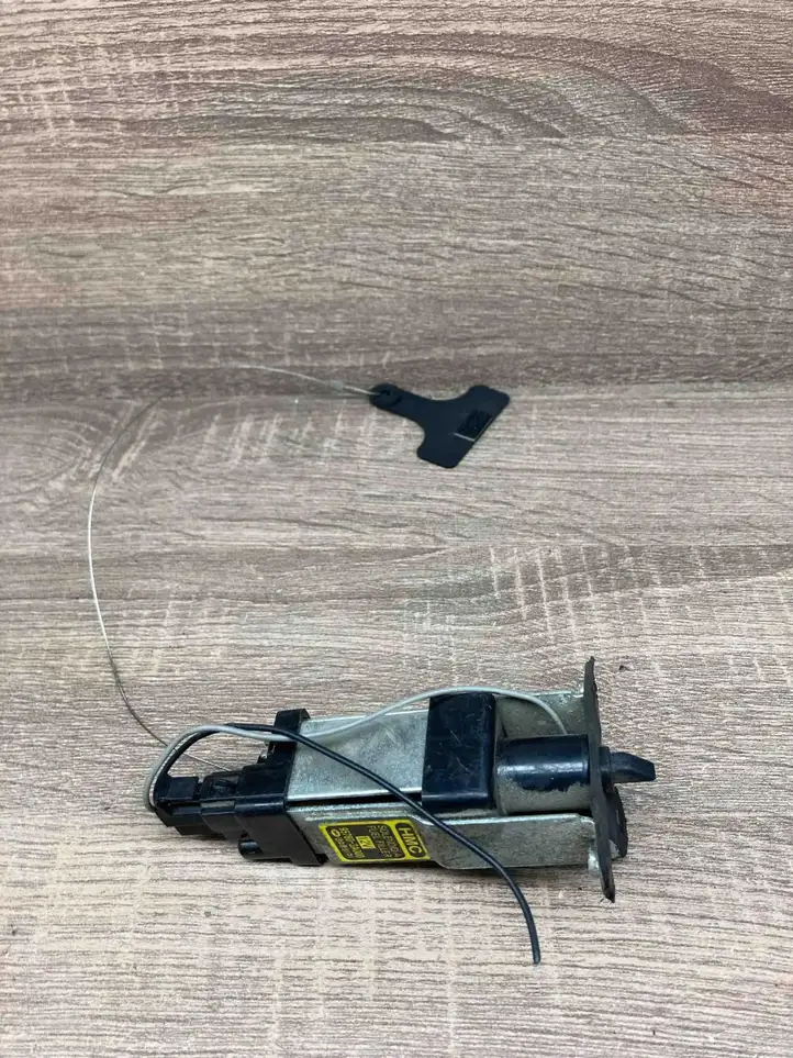 Hyundai Trajet (2000 - 2004) 957803A000 Привод замка крышки топливного бака — фото 3