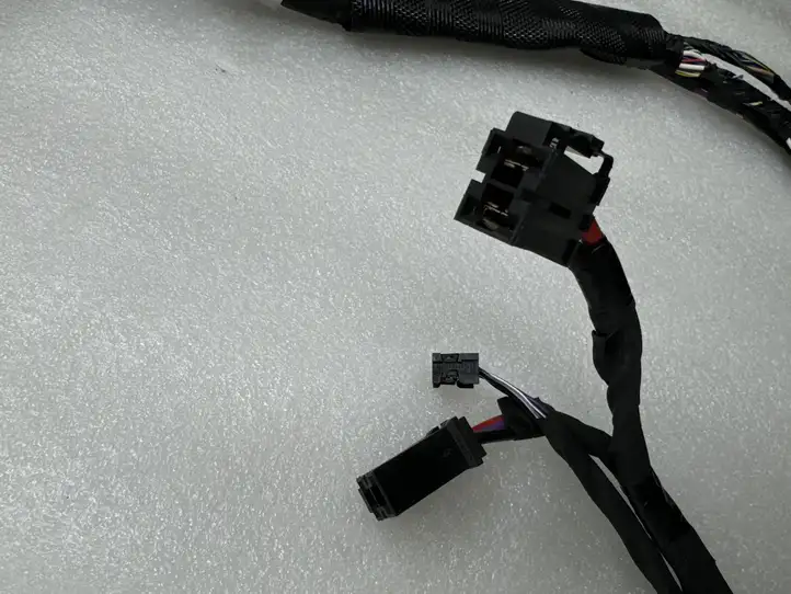 Tesla Model X (2021 - ) 255256780A Прочая электропроводка — фото 21
