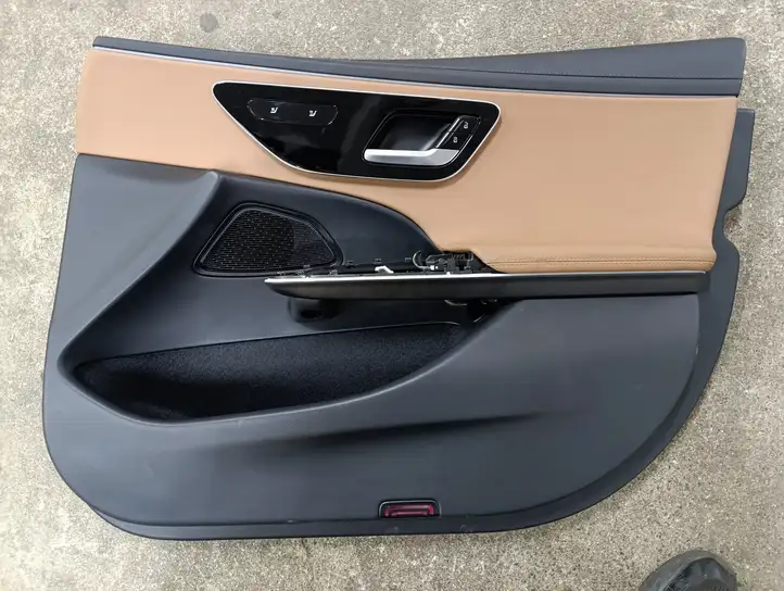 Mercedes-Benz E W214 (2024 - ) Комплект отделки дверей — фото 12