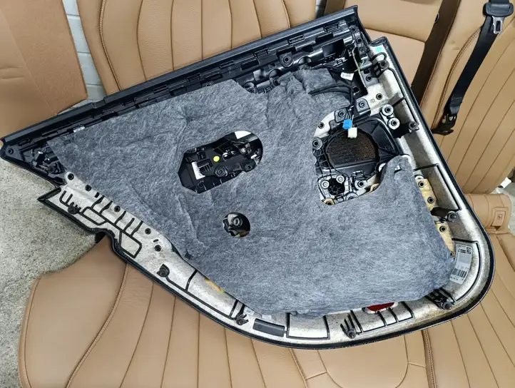Mercedes-Benz E W214 (2024 - ) Комплект отделки дверей — фото 21