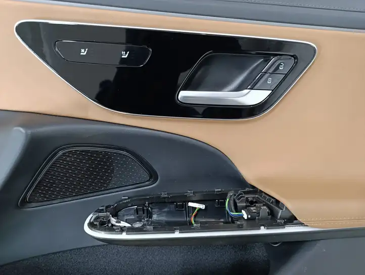 Mercedes-Benz E W214 (2024 - ) Комплект отделки дверей — фото 23