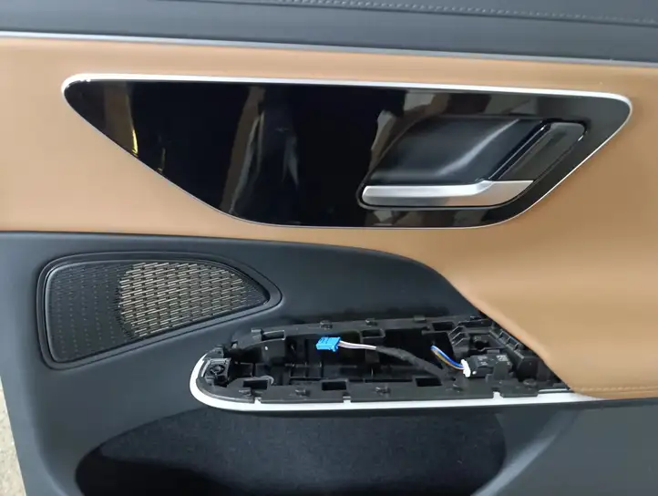 Mercedes-Benz E W214 (2024 - ) Комплект отделки дверей — фото 26