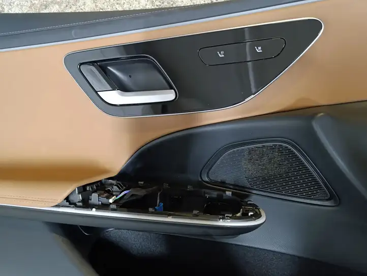 Mercedes-Benz E W214 (2024 - ) Комплект отделки дверей — фото 28