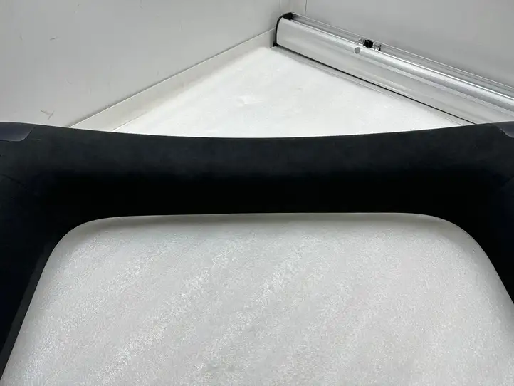 Tesla Model X (2021 - ) 105154500K Верхняя обшивка стойки B — фото 8