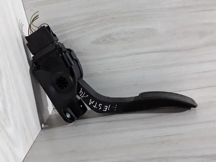 Ford Fiesta (2013 - 2017) 6PV00951720 Педаль акселератора — фото 3
