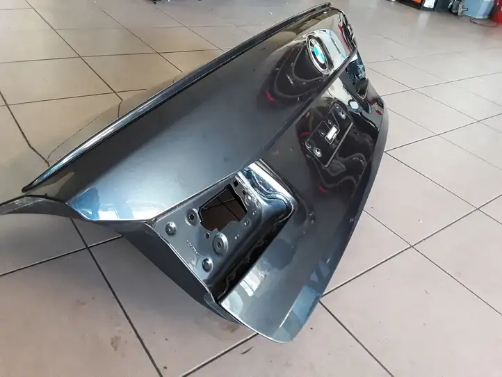 BMW M5 F90 (2017 - 2019) 739178608 Крышка багажника — фото 3
