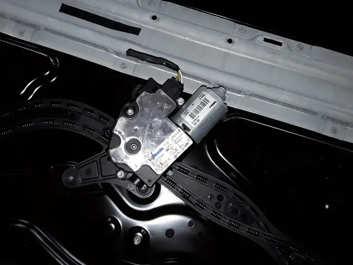 BMW M5 F90 (2017 - 2019) 1371673 Комплект люка крыши — фото 4
