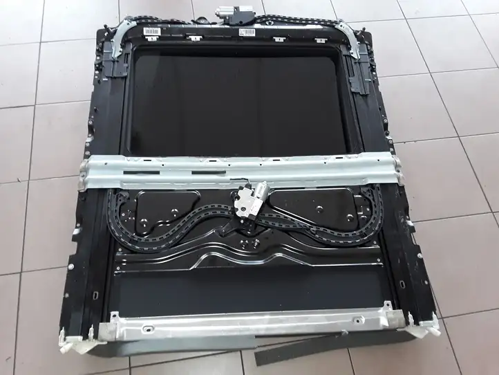 BMW M5 F90 (2017 - 2019) 1371673 Комплект люка крыши — фото 5