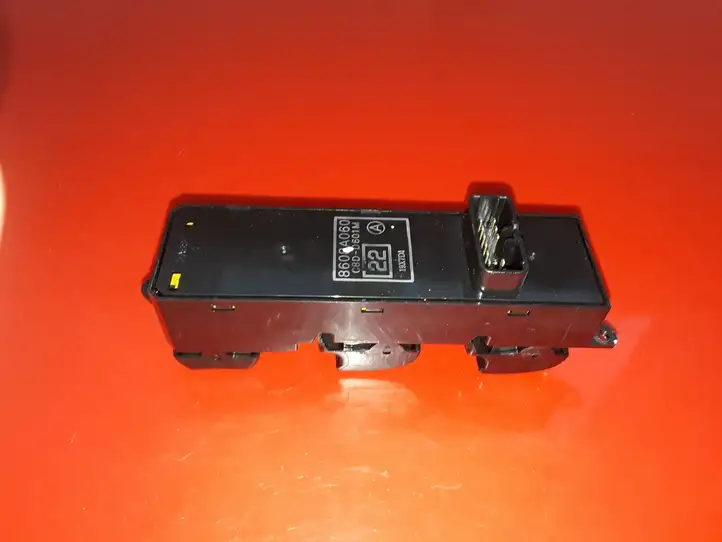 Citroen C-Crosser (2007 - 2013) 8608A060 Кнопка стеклоподъемников — фото 3