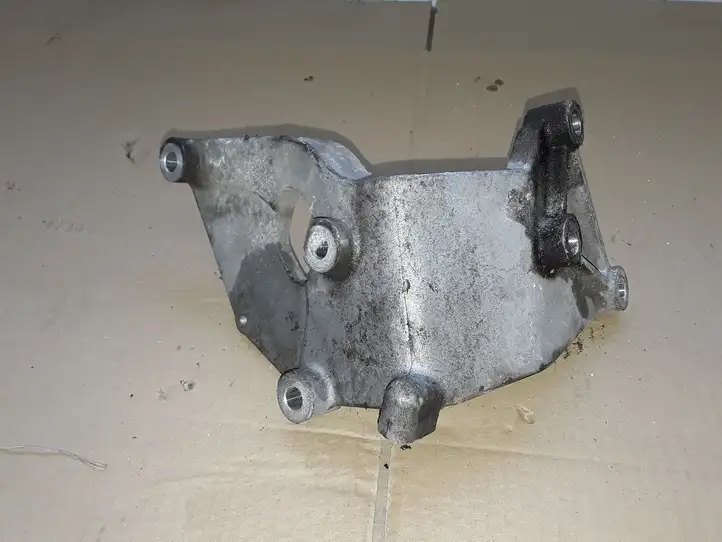 Nissan Qashqai (2006 - 2010) NOCODE Кронштейн переднего редуктора — фото 3