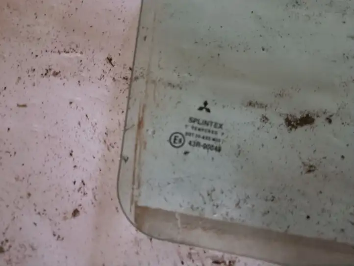 Mitsubishi Space Star (1998 - 2005) E643R0004 Стекло задней двери — фото 2