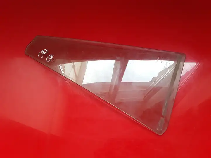 Toyota RAV 4 (XA30) (2006 - 2016) 43R00122 Форточка двери — фото 1