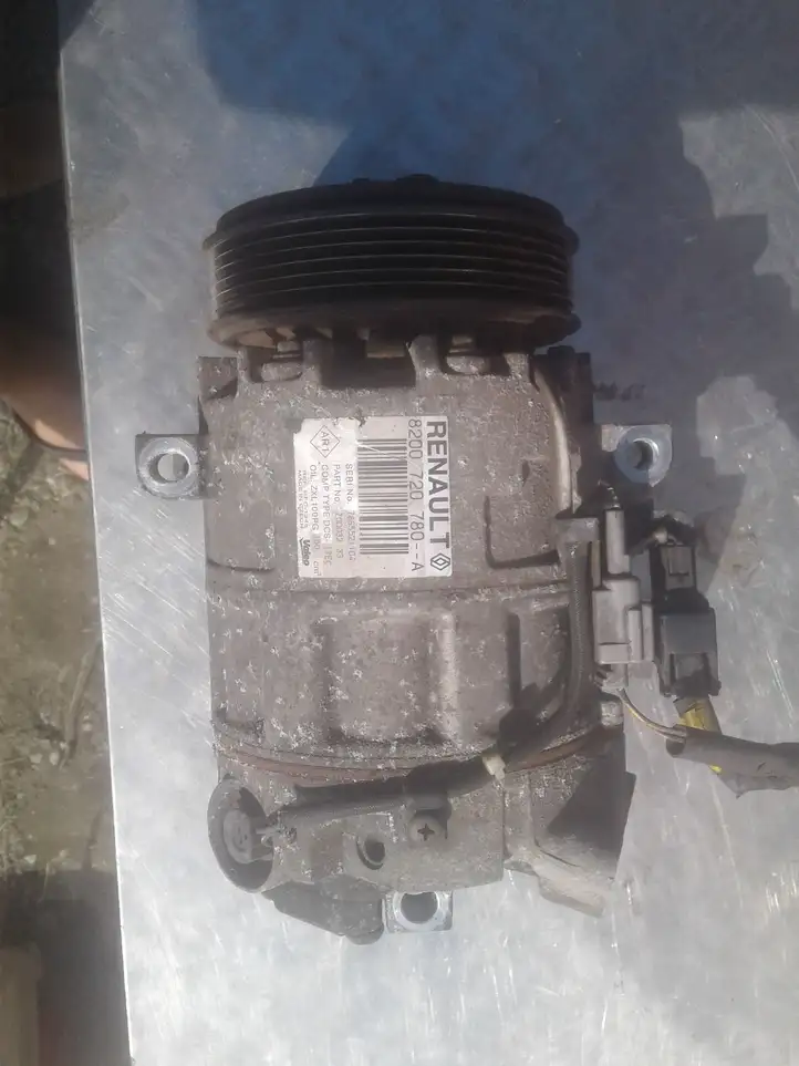 Renault Laguna III (2007 - 2015) 8200720780 Компрессор (насос) кондиционера воздуха — фото 3
