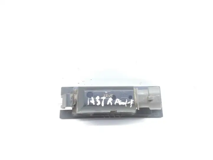 Opel Astra H (2004 - 2009) A049190 Подсветка номера — фото 3