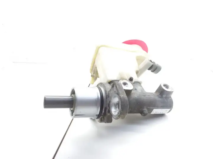 Opel Vectra C (2002 - 2005) 320670692 Главный тормозной цилиндр — фото 3