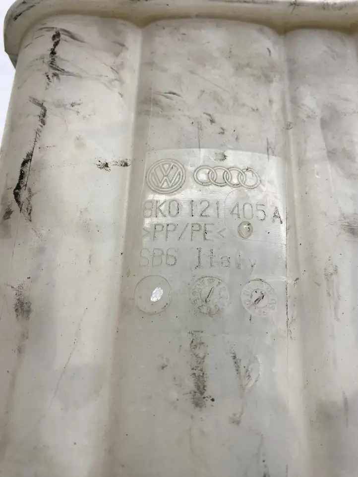Audi A5 8T 8F (2007 - 2011) 8K0121405A Расширительный бачок — фото 4