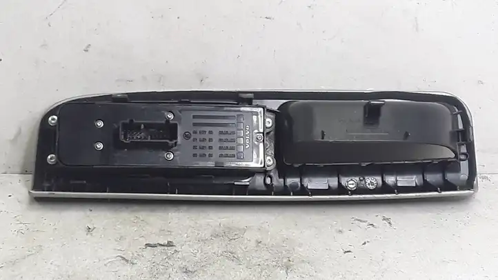 Volvo V50 (2004 - 2008) 30710789 Кнопка стеклоподъемников — фото 2
