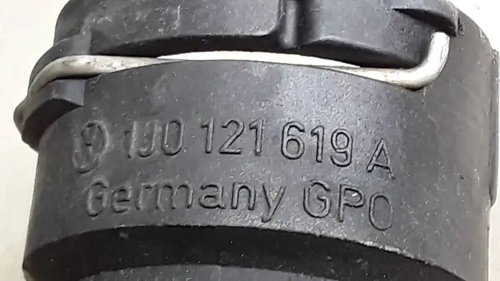 Volkswagen Bora (1998 - 2005) 1J0121619A Шланги системы охлаждения — фото 3