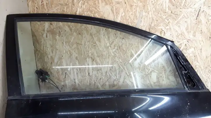 Toyota Avensis Verso (2001 - 2004) E643R00034 Стекло передней двери — фото 1